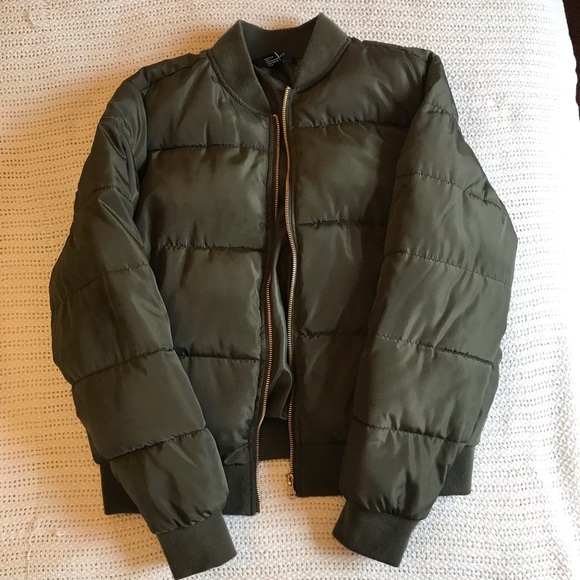 Forever 21 Jackets & Blazers - Olive green bomber jacket
